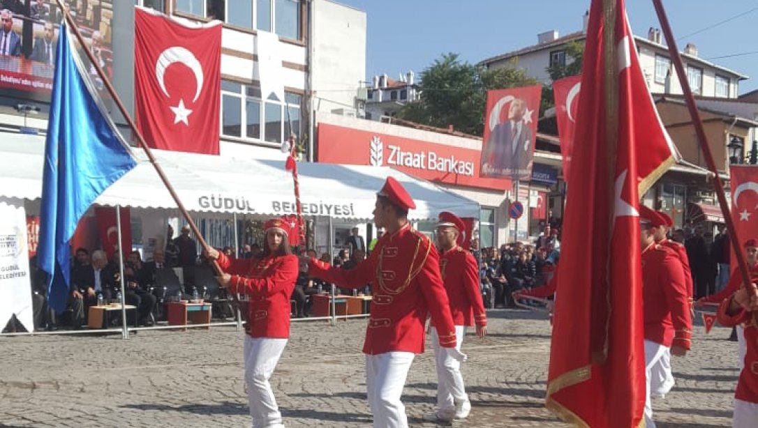 29 Ekim Cumhuriyet Bayramı Coşkuyla Kutlandı